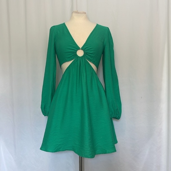 5 for $25 Molly Bracken Lili Sidonio Mod Dress with Cut Out Green size‎ XS NWT - Picture 4 of 14
